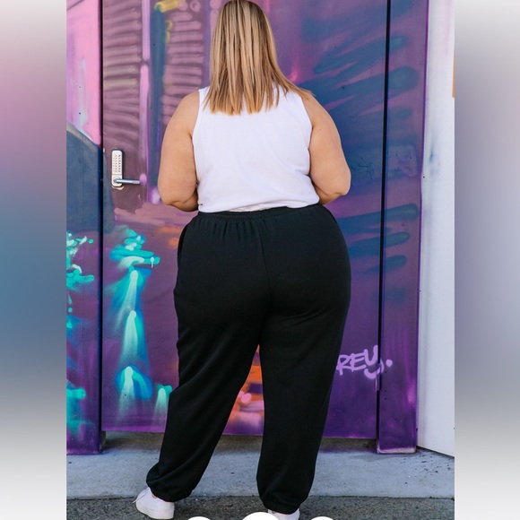 NWT Proud Poppy Adore Rainbow Heart Sweatpants by Kasey Rainbow AU 28 US 24 - Picture 7 of 10